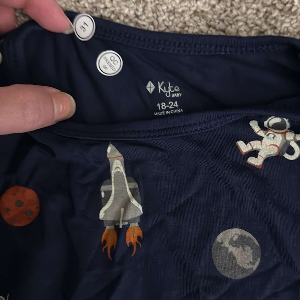 Kyte BABY OG space print 2 piece ls pj